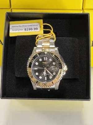 Reloj de cuarzo Invicta Pro Diver - Hombre Acero inox, Bicolor